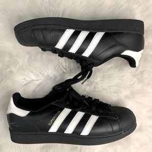 Men’s Adidas Superstar Sneakers